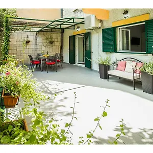 Spaladium - Center Apartamento